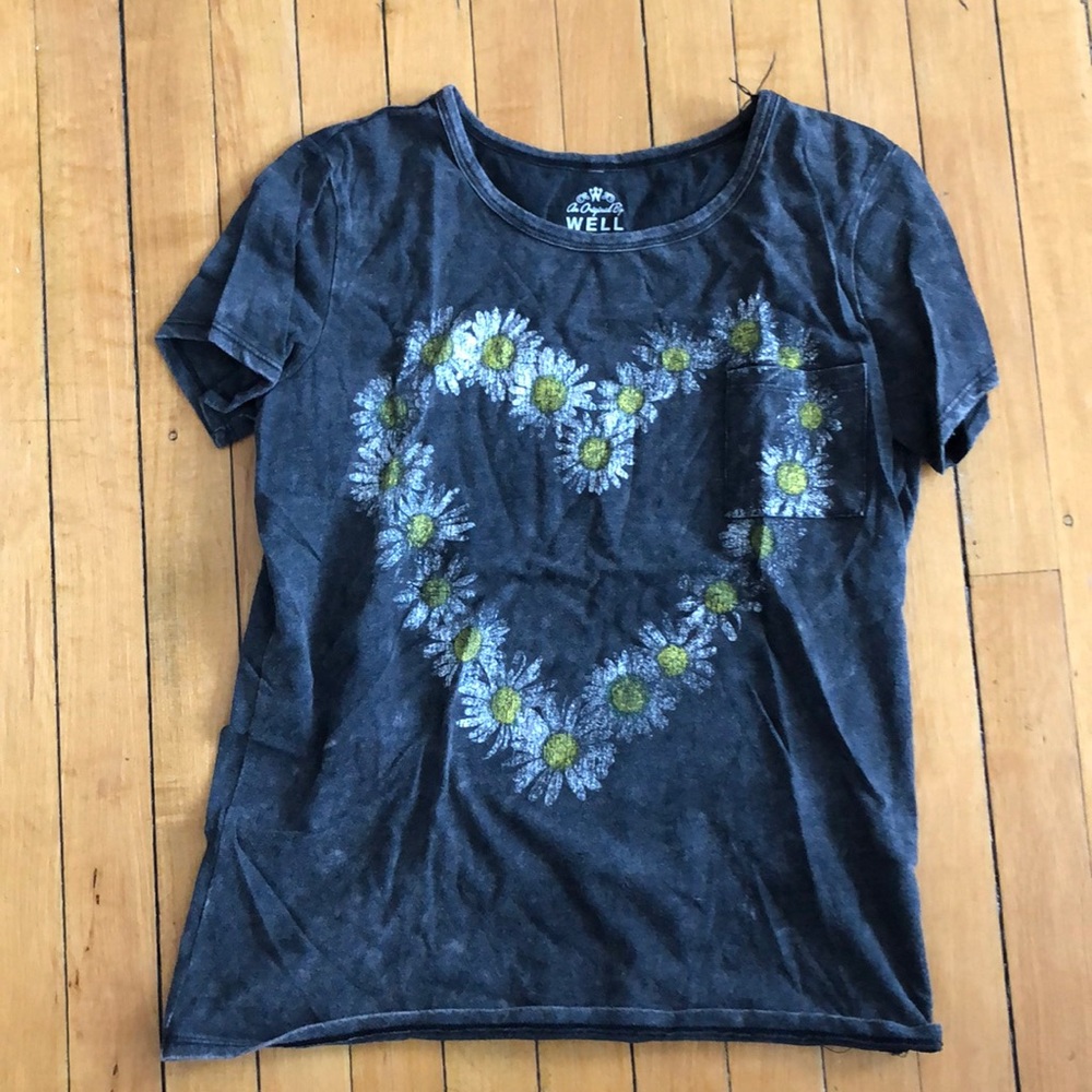 Daisy T-shirt